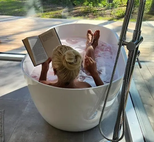 Alpstuga Wuud Paedaste